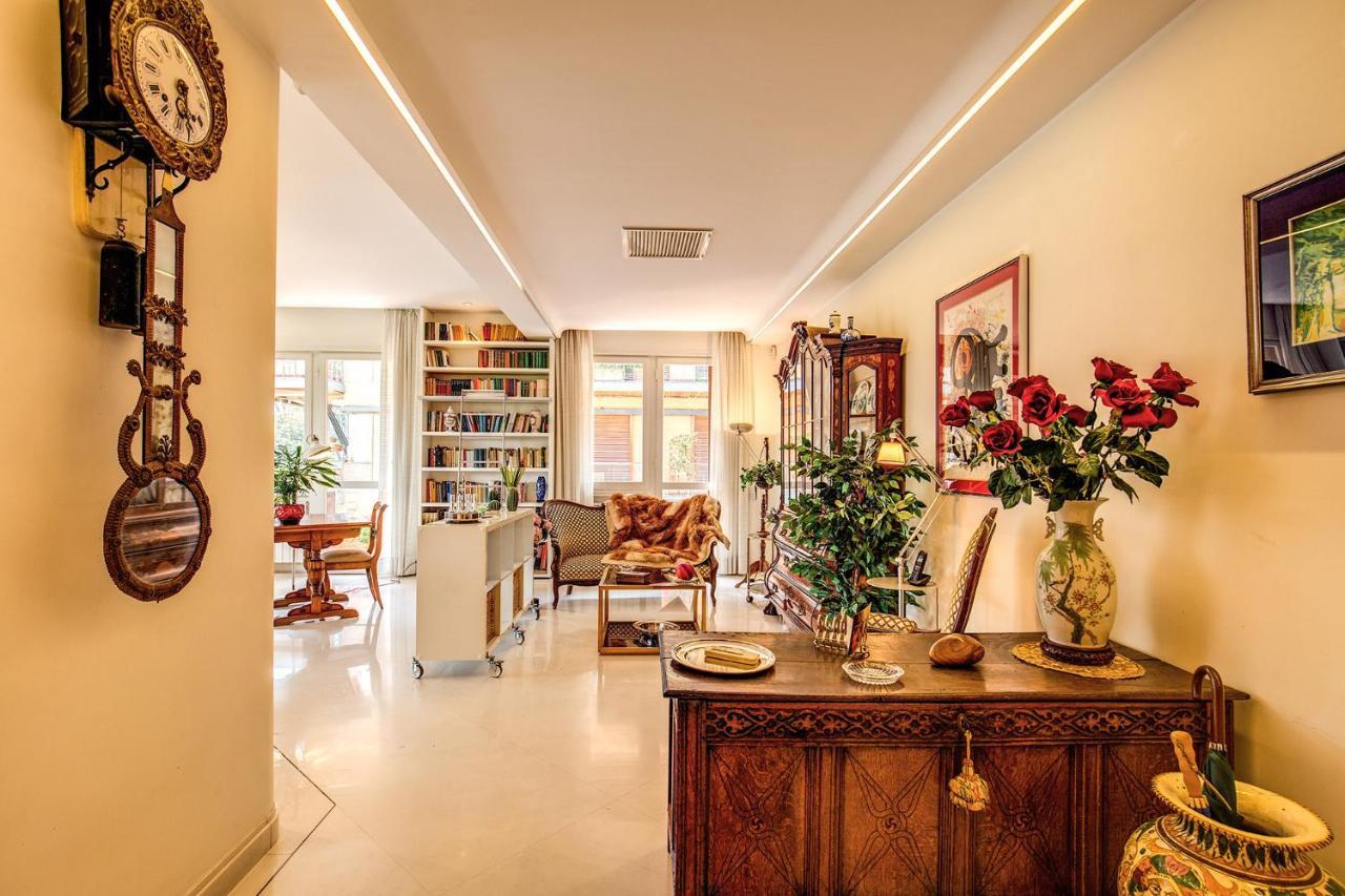 Terrazza Piccolomini: Elegant Apartment Stunning View Over Rome/St Peter'S Dome Bagian luar foto